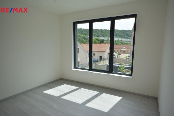 Pronájem bytu 2+kk, Praha - Karlín, U Sluncové, 56 m2