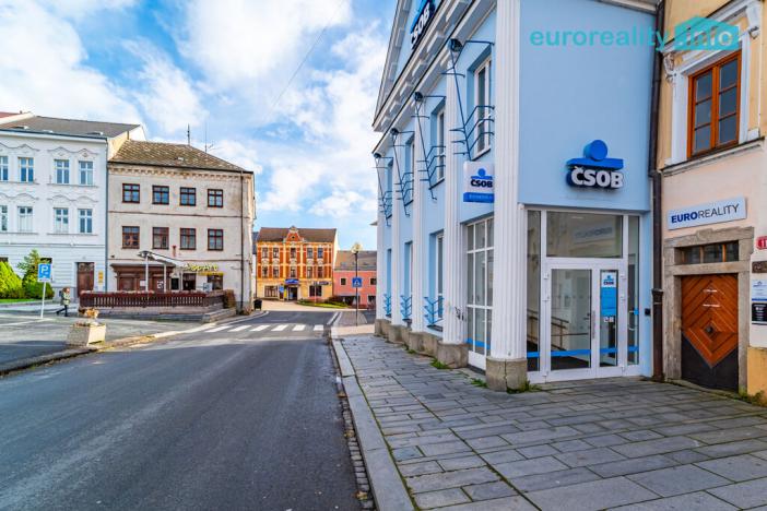 Pronájem kanceláře, Tachov, náměstí Republiky, 27 m2