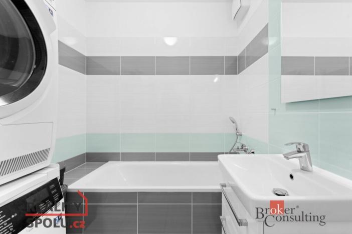 Pronájem bytu 2+kk, Pardubice - Trnová, Jana Hrubého, 56 m2