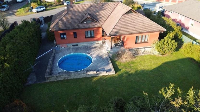 Prodej rodinného domu, Rožmitál pod Třemšínem, Sladkovského, 200 m2