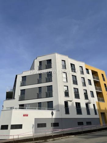 Pronájem bytu 1+kk, České Budějovice, Dobrovodská, 32 m2