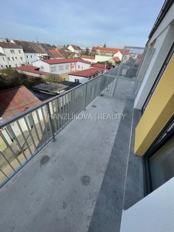 Pronájem bytu 1+kk, České Budějovice, Dobrovodská, 32 m2