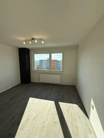 Pronájem bytu 2+kk, Liberec, Dobiášova, 44 m2