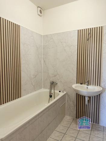 Prodej bytu 3+1, Měčín, Sadová, 84 m2