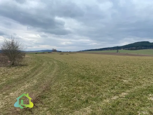 Prodej komerčního pozemku, Těně, 57493 m2