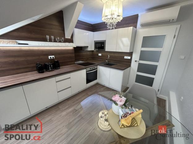 Prodej činžovního domu, Plzeň - Skvrňany, Na Pile, 469 m2