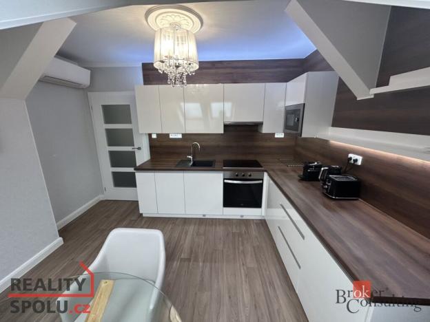 Prodej činžovního domu, Plzeň - Skvrňany, Na Pile, 469 m2