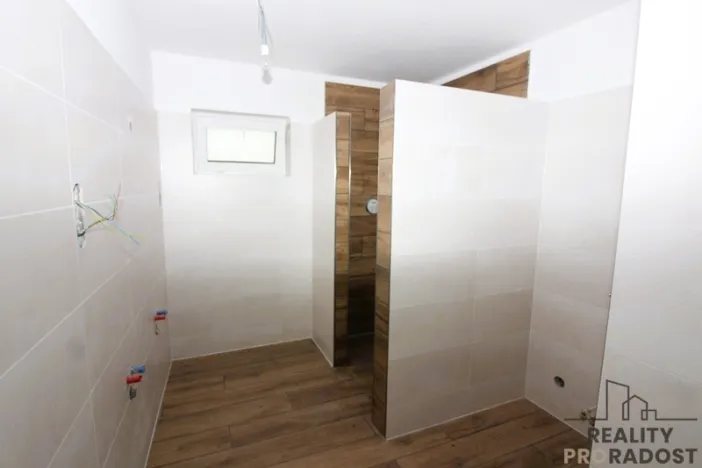 Prodej rodinného domu, Chvalovice, 213 m2