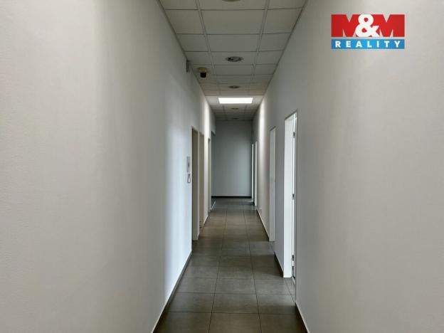 Pronájem kanceláře, Nupaky, Komerční, 100 m2