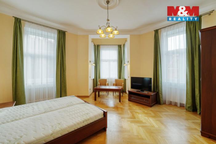 Prodej bytu 1+1, Karlovy Vary, Svahová, 50 m2