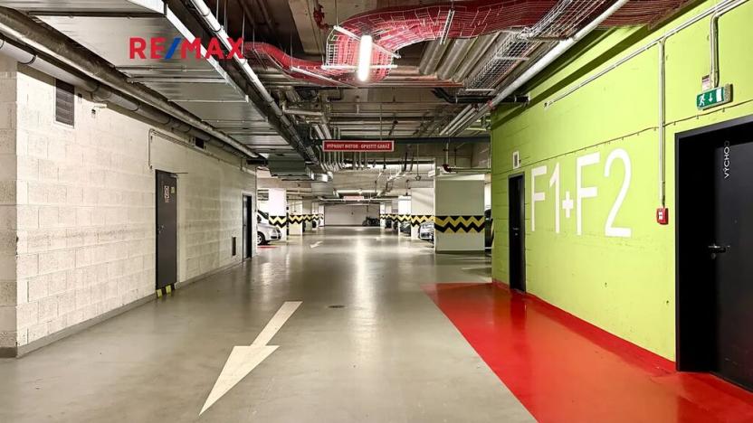 Pronájem bytu 1+kk, Praha - Malešice, Nad úžlabinou, 36 m2