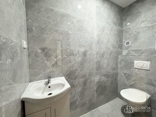 Pronájem bytu 4+1, Sokolov, Boženy Němcové, 108 m2