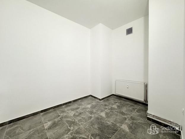 Pronájem bytu 4+1, Sokolov, Boženy Němcové, 108 m2