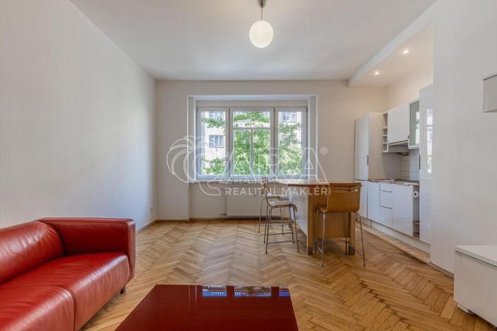 Pronájem bytu 2+kk, Praha - Vršovice, Vršovická, 60 m2