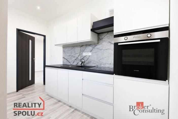 Pronájem bytu 2+1, Plzeň - Východní Předměstí, Táborská, 54 m2