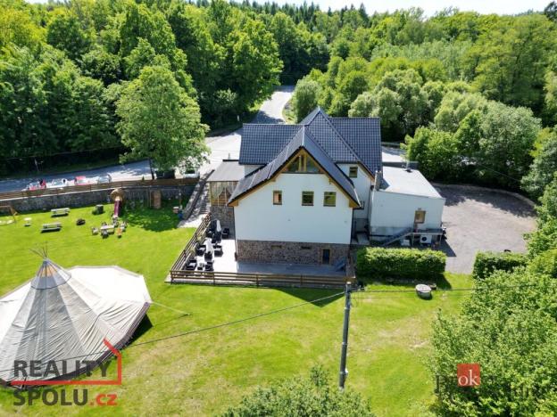 Prodej ubytování, Horní Lhota, 770 m2