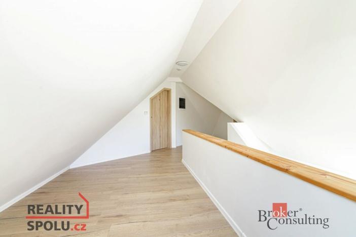 Prodej ubytování, Horní Lhota, 770 m2