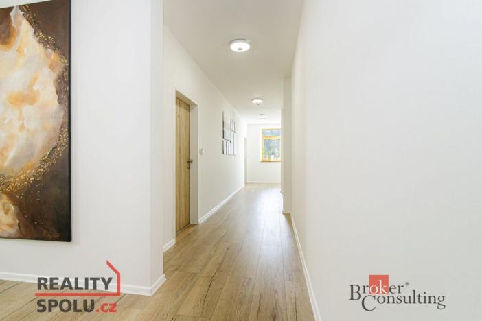 Prodej ubytování, Horní Lhota, 770 m2