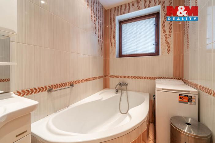 Prodej rodinného domu, Lochovice, 180 m2