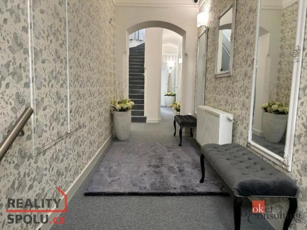 Prodej atypického bytu, Plzeň - Skvrňany, Na Pile, 469 m2