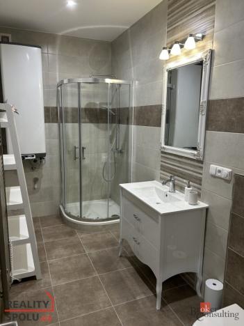 Prodej atypického bytu, Plzeň - Skvrňany, Na Pile, 469 m2