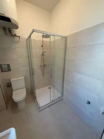 Pronájem bytu 1+1, Praha - Smíchov, Ostrovského, 35 m2