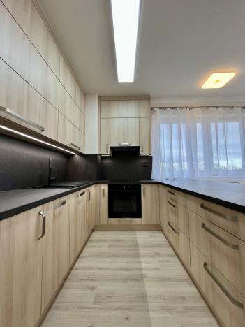 Pronájem bytu 2+kk, Opava - Předměstí, Císařského pluku, 56 m2