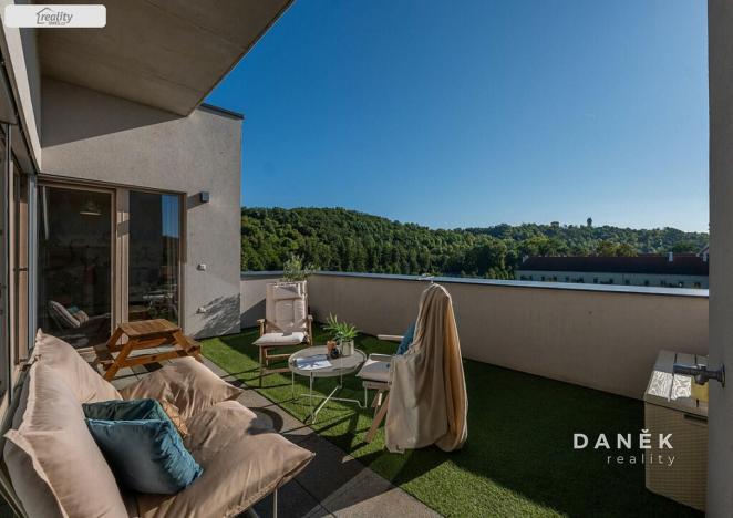 Prodej bytu 3+kk, Oslavany, náměstí 13. prosince, 76 m2