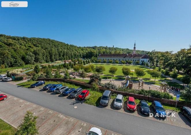 Prodej bytu 3+kk, Oslavany, náměstí 13. prosince, 76 m2