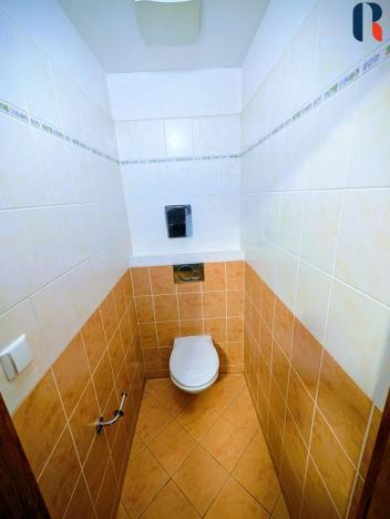 Pronájem bytu 1+kk, Praha - Holešovice, Osadní, 77 m2