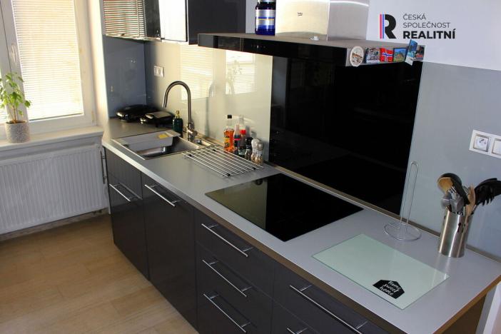 Pronájem bytu 2+kk, Karlovy Vary - Dvory, K. Kučery, 57 m2