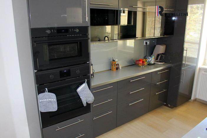 Pronájem bytu 2+kk, Karlovy Vary - Dvory, K. Kučery, 57 m2