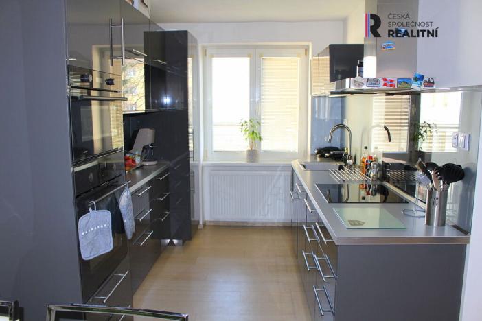 Pronájem bytu 2+kk, Karlovy Vary - Dvory, K. Kučery, 57 m2