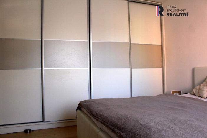 Pronájem bytu 2+kk, Karlovy Vary - Dvory, K. Kučery, 57 m2