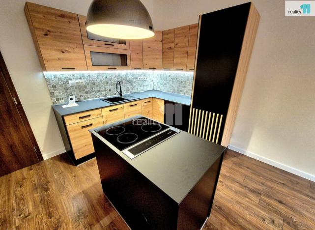 Prodej bytu 3+1, Aš, Údolní, 97 m2