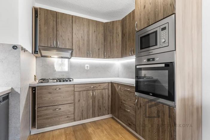 Prodej bytu 3+kk, Praha - Horní Měcholupy, Janovská, 63 m2