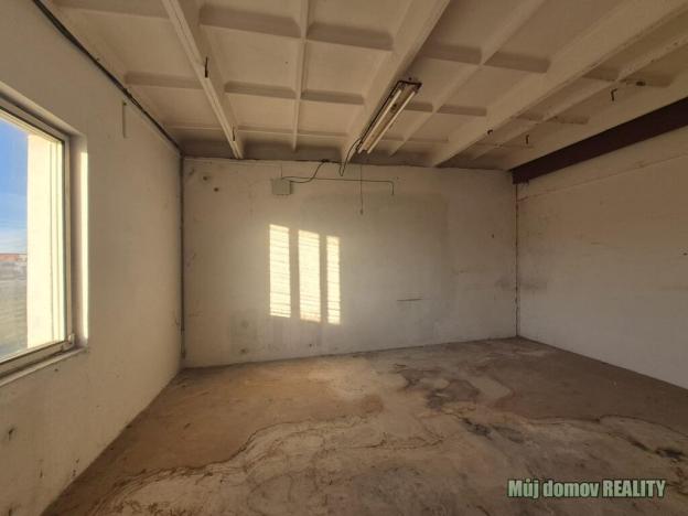 Pronájem výrobních prostor, Světice, V Zahradách, 150 m2