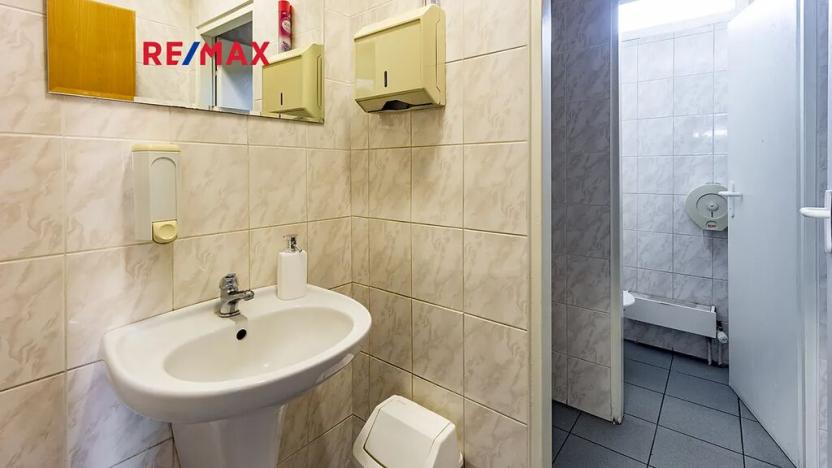 Prodej kanceláře, Česká Lípa, Vachkova, 826 m2