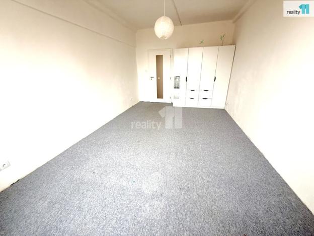 Pronájem bytu 3+1, Karlovy Vary - Rybáře, Majakovského, 79 m2