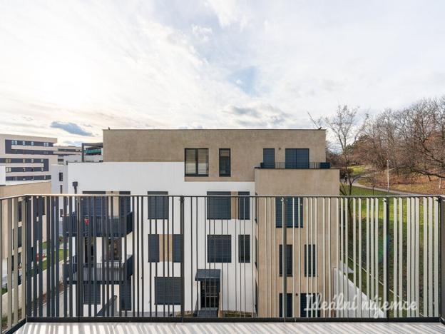 Pronájem bytu 2+kk, Praha - Žižkov, Dagmar Burešové, 63 m2