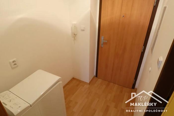 Pronájem bytu 1+1, Kutná Hora, Pobřežní, 35 m2