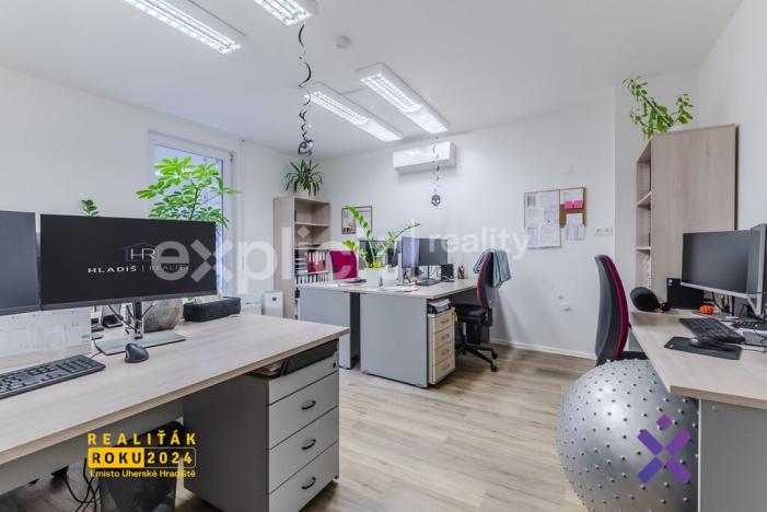 Prodej obchodního prostoru, Uherské Hradiště, Otakarova, 547 m2