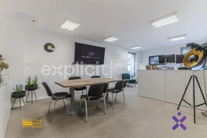 Prodej obchodního prostoru, Uherské Hradiště, Otakarova, 630 m2