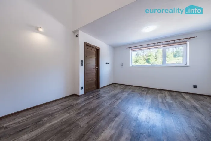 Pronájem bytu 3+kk, Bělá pod Bezdězem, Mladoboleslavská, 84 m2