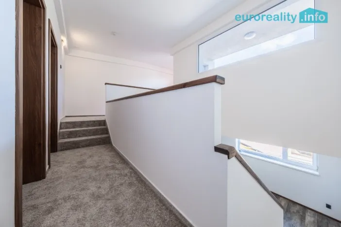 Pronájem bytu 3+kk, Bělá pod Bezdězem, Mladoboleslavská, 84 m2