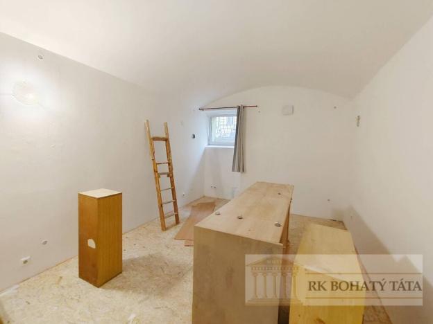 Pronájem kanceláře, Praha - Holešovice, Ovenecká, 75 m2