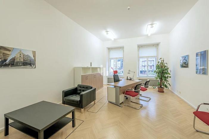 Pronájem kanceláře, Praha - Nové Město, Václavské náměstí, 1200 m2