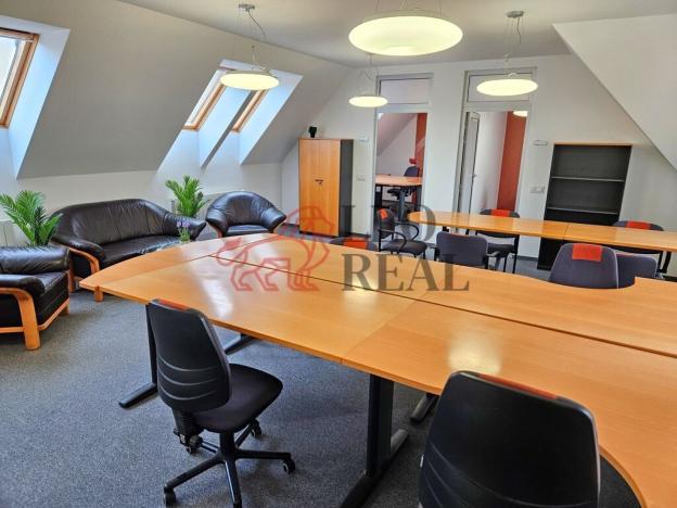 Pronájem kanceláře, Nový Jičín, Na Valech, 66 m2