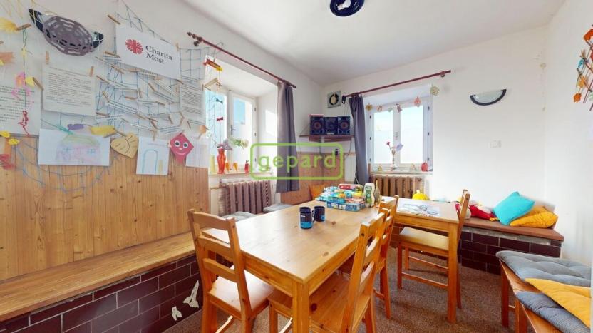 Prodej rodinného domu, Zákupy, Mimoňská, 250 m2