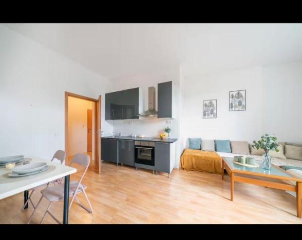 Pronájem bytu 2+kk, Praha - Žižkov, Husinecká, 48 m2